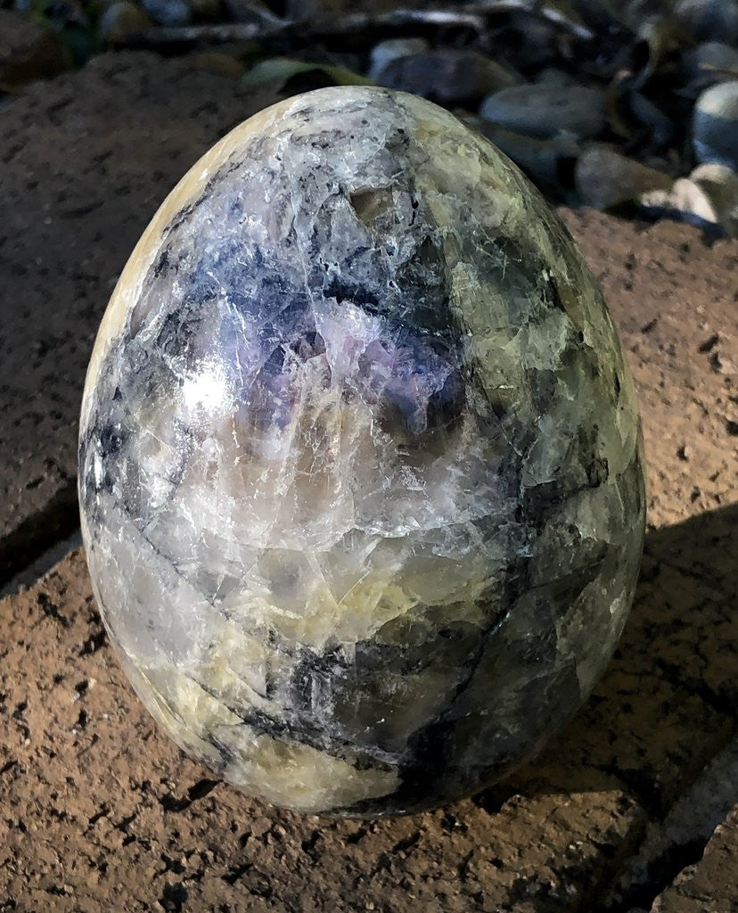 Fluorite Egg - Willow Tree Soul Gifts